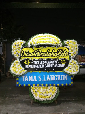 Papan Bunga Duka di Kao